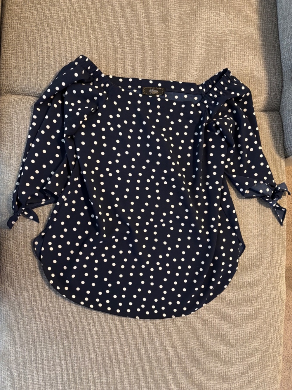 Navy blouse - Picture 2 of 2